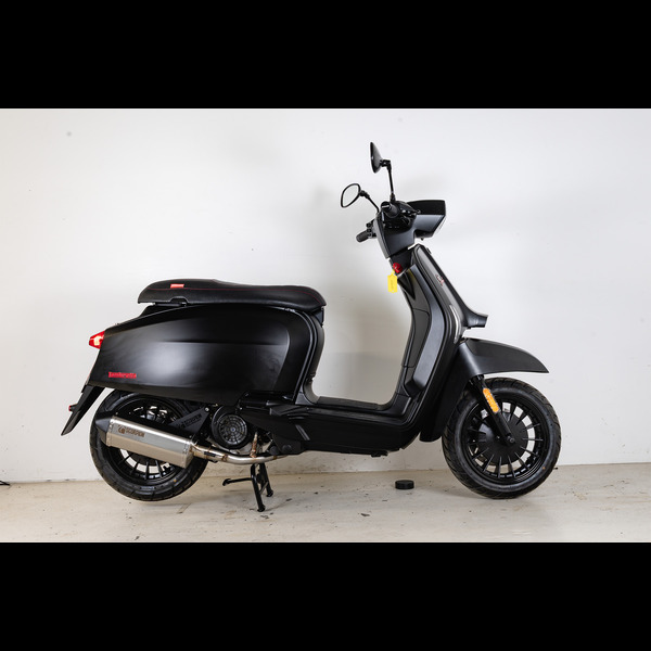 Scorpion Exhaust Lambretta V-125 Special Euro 5+ Brushed stainless Serket parallel full system